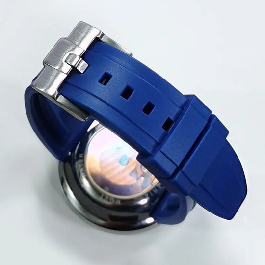 Mechanisch horloge met draaiende aarde